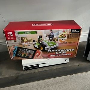 Switch Luigi Mario Kart game